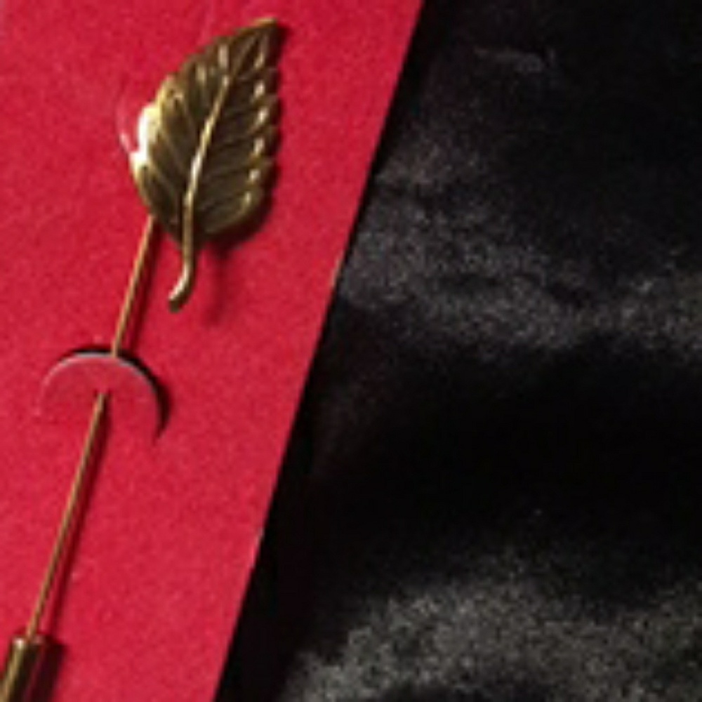 Gold leaf stickpin